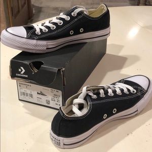 Unisex Black Lowtop Allstar Converse